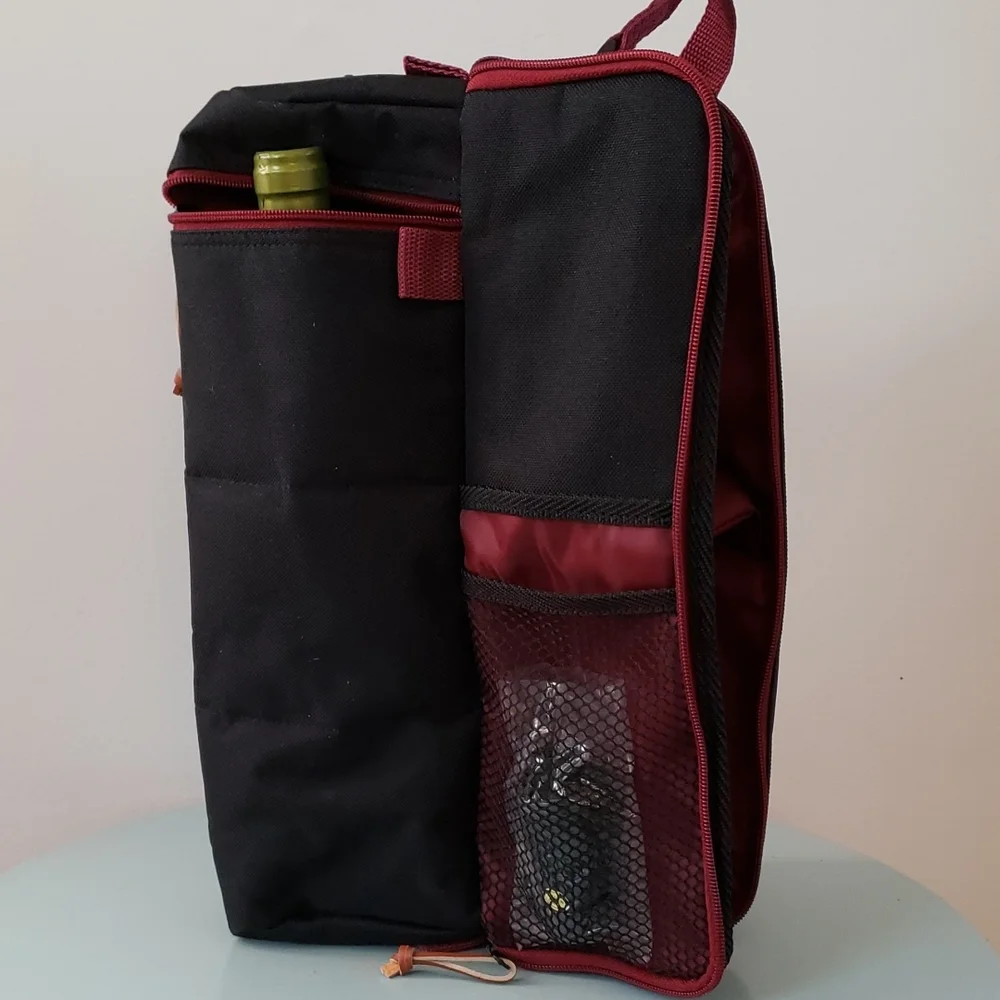 Insulated Wine Tote with 2 Wine Glasses, Napkins, Corkscrew